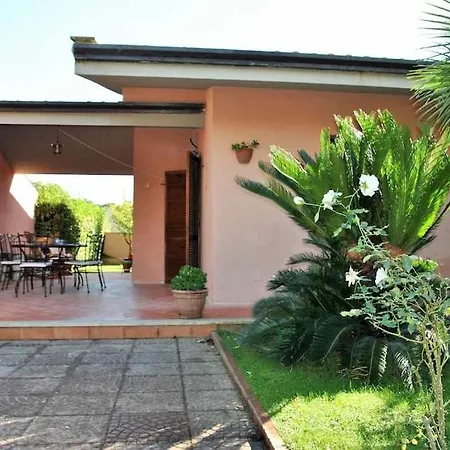 Holiday home Lena 100 Mt Dal Mare Tra Terracina E Sperlon Lido Di Fondi