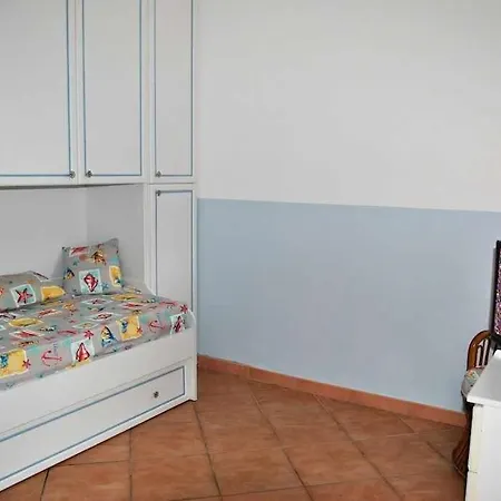 Lena 100 Mt Dal Mare Tra Terracina E Sperlon * Lido Di Fondi