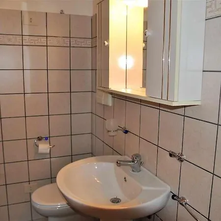 Lena 100 Mt Dal Mare Tra Terracina E Sperlon Holiday home Lido Di Fondi